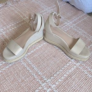 BCBG pinky shimmer sandals